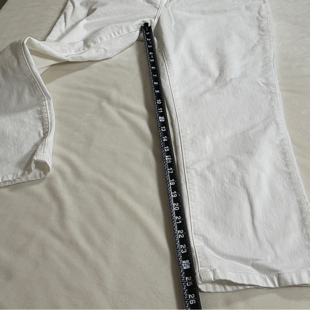 L.L. Bean Women’s Classic White Jeans Size 14 - Picture 9 of 9